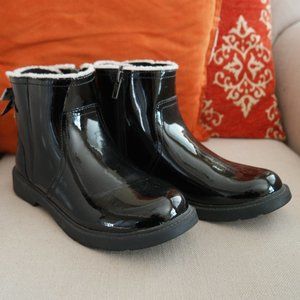 UGG Bailey Bow Patent Waterproof boots. Womens Size 6
